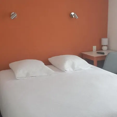 Le Saint Mary Hotel *